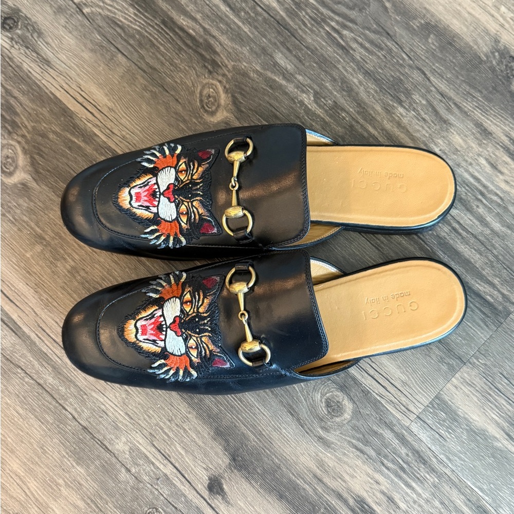 Gucci Black Leather Mules with Tiger Design